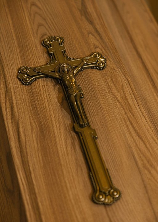 Multicolor beads with a cross