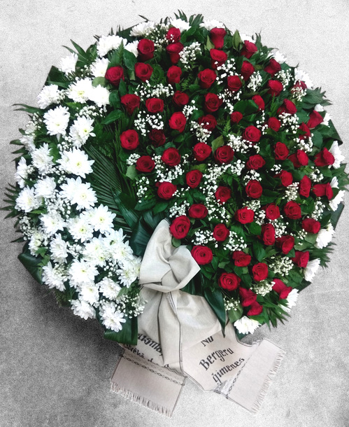Bēru vainagi ar sēru lentām un personalizētu tekstu uz pasūtīšanu Apbedīšanas birojā Angel AB filiālēs Rīgā un Jūrmalā.