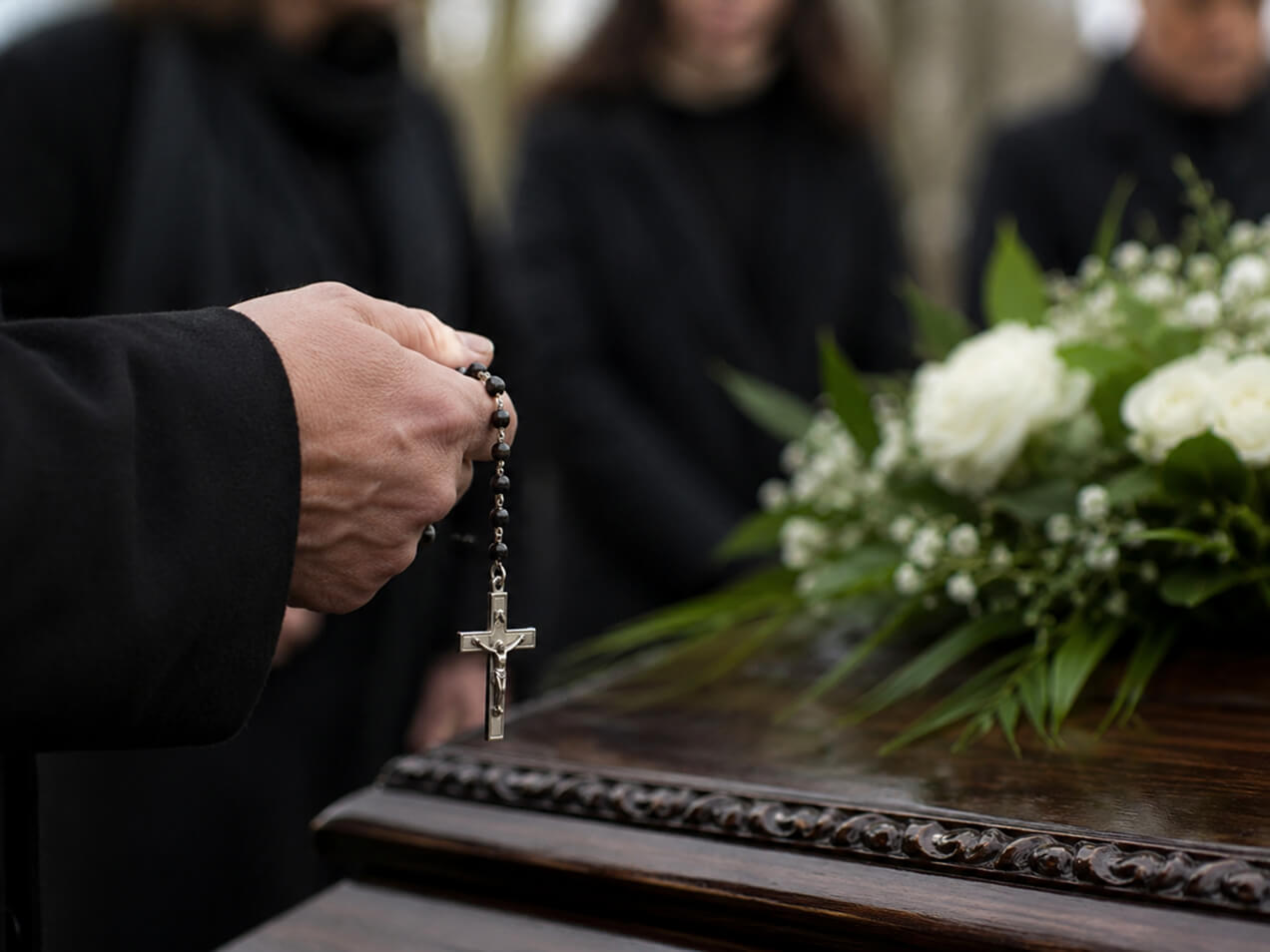 Latvijā bēru tradīcijas ir atkarīgas no aizgājēja un viņa ģimenes reliģiskās piederības
