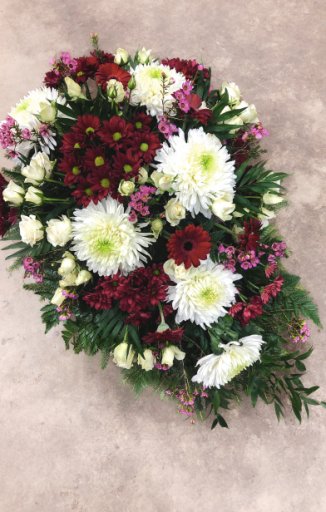 Прощальные цветы и траурные венки